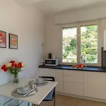 Apartmán Guesthost - Lovely Sea View With Terrace And Balcony