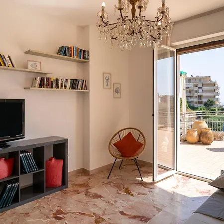 Guesthost - Lovely Sea View With Terrace And Balcony