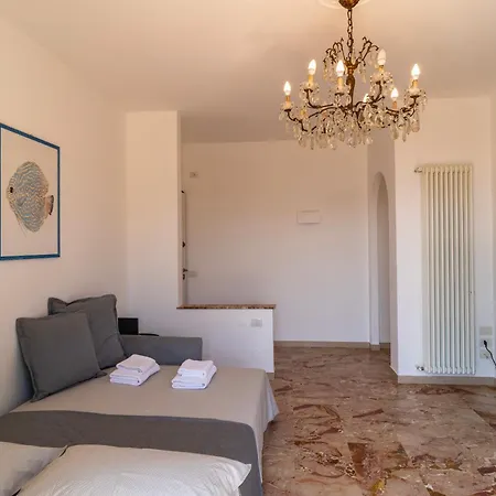 Guesthost - Lovely Sea View With Terrace And Balcony