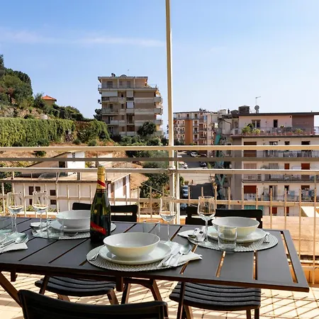 Guesthost - Lovely Sea View With Terrace And Balcony * Poggio (Imperia)