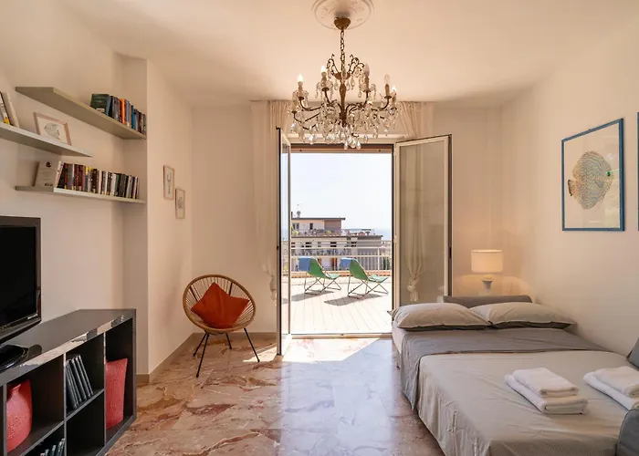 Guesthost - Lovely Sea View With Terrace And Balcony