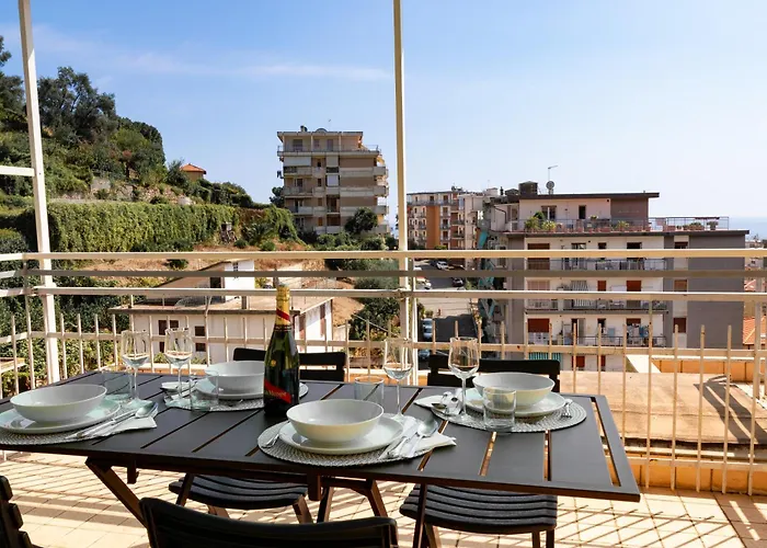 Guesthost - Lovely Sea View With Terrace And Balcony * Poggio (Imperia)